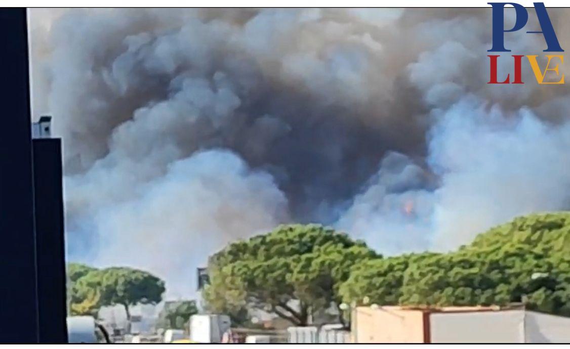 incendio fiera