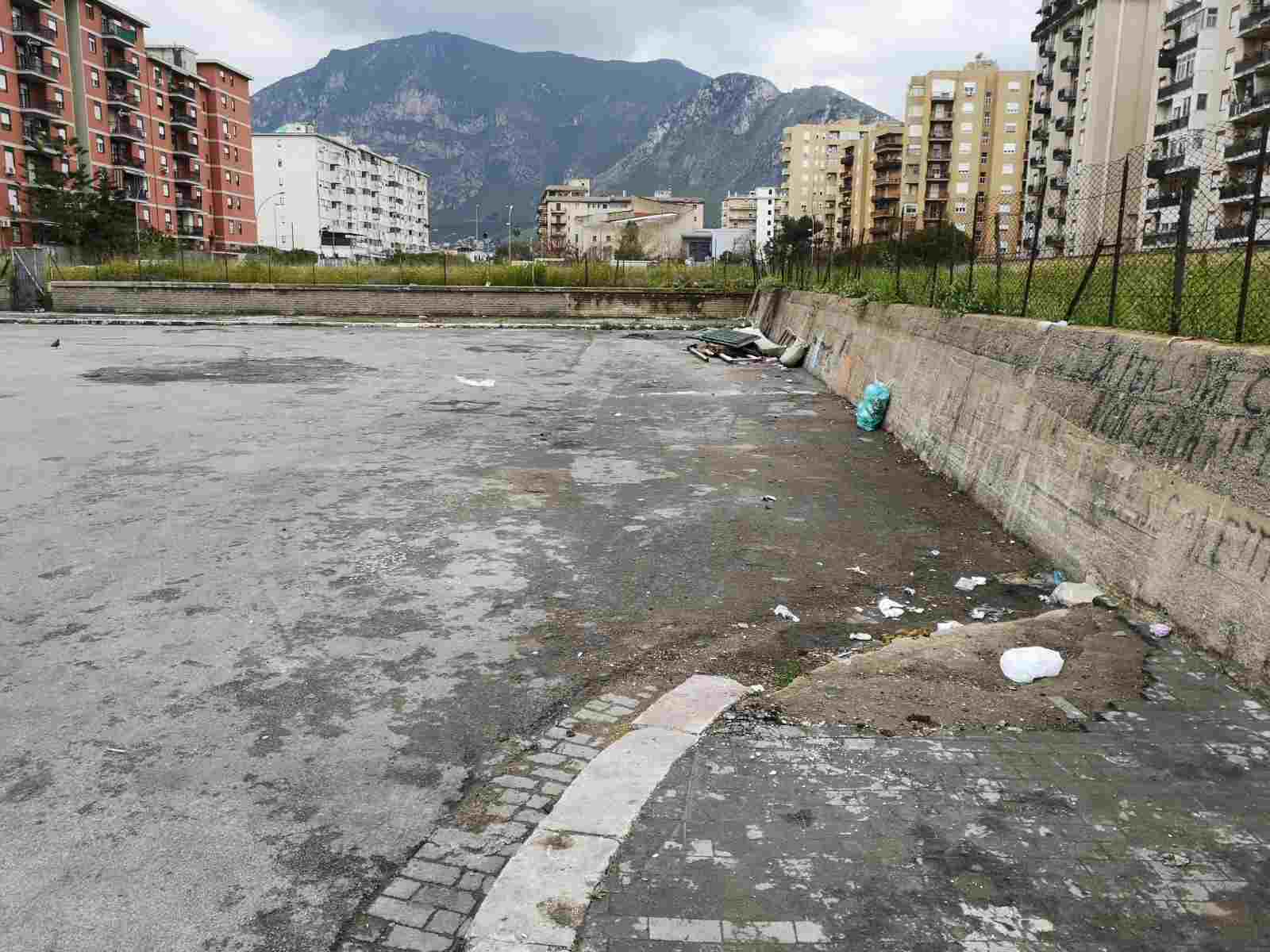Piazza Achille Grandi-Sperone-compressed