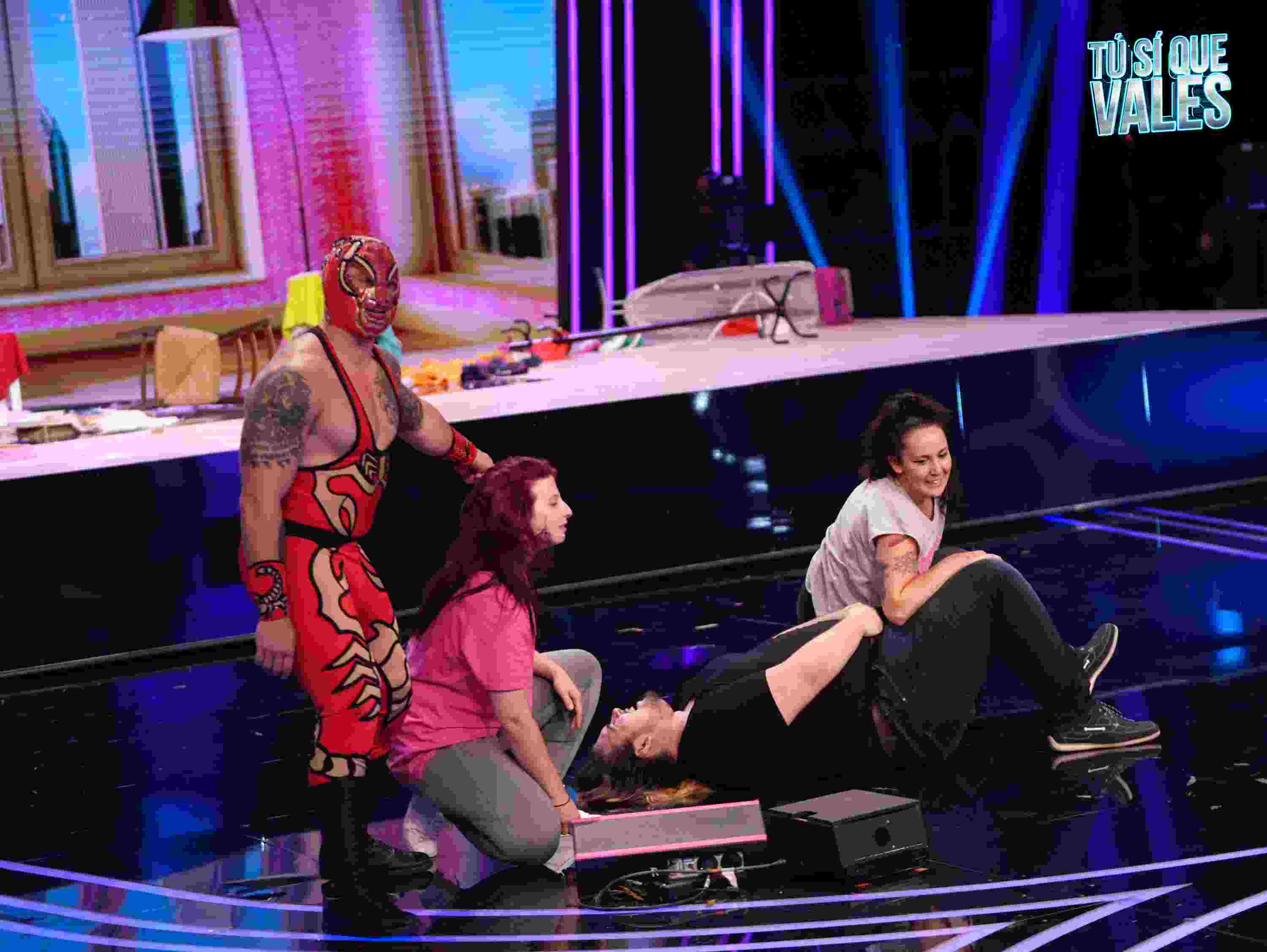 TU SI QUE VALES wrestling