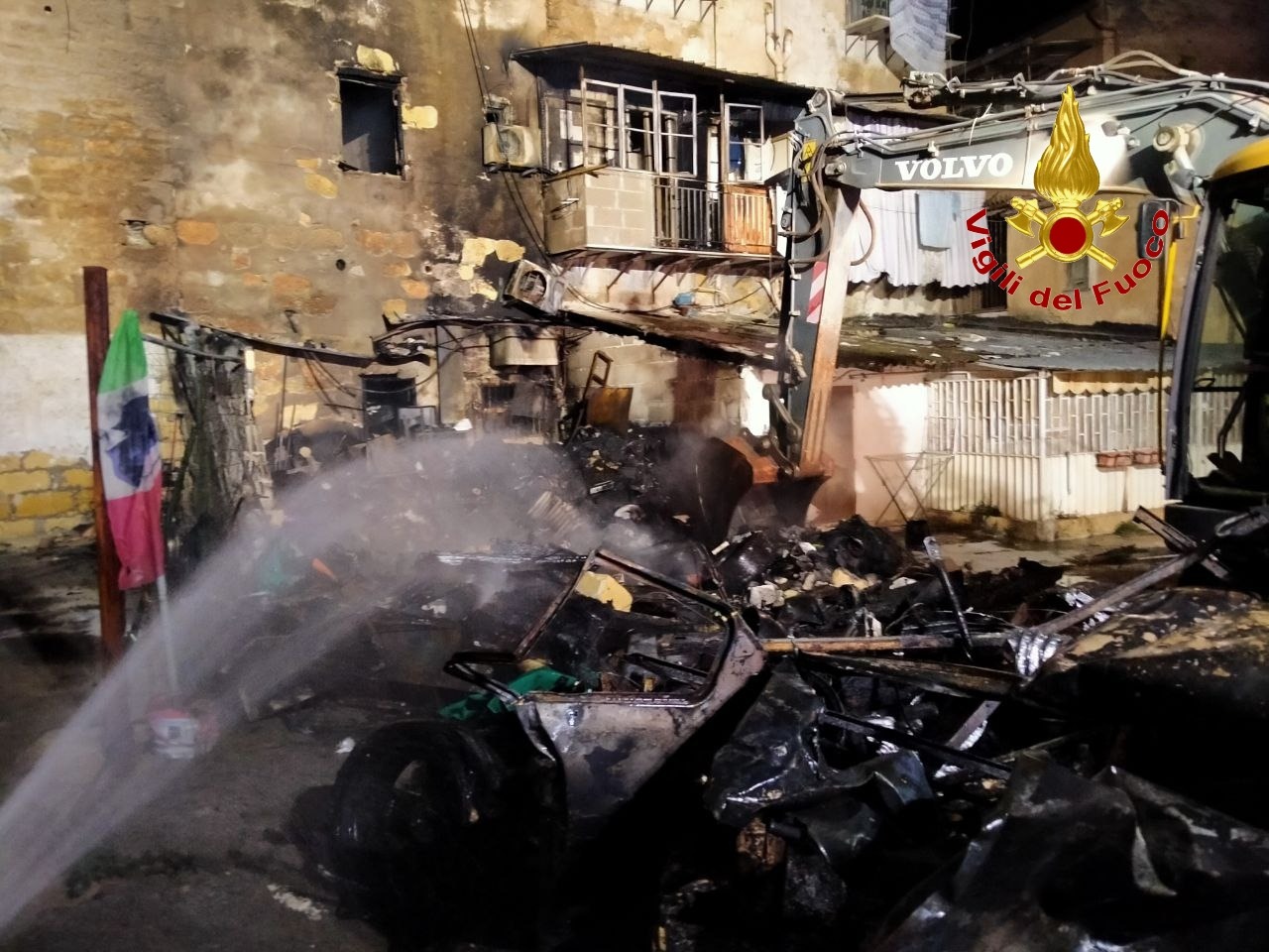 incendio in via Monfenera (2)