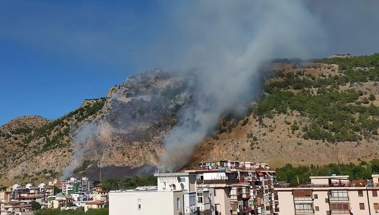 incendio_monte pellegrino