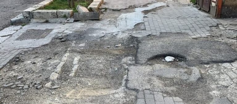 Marciapiede via libertà