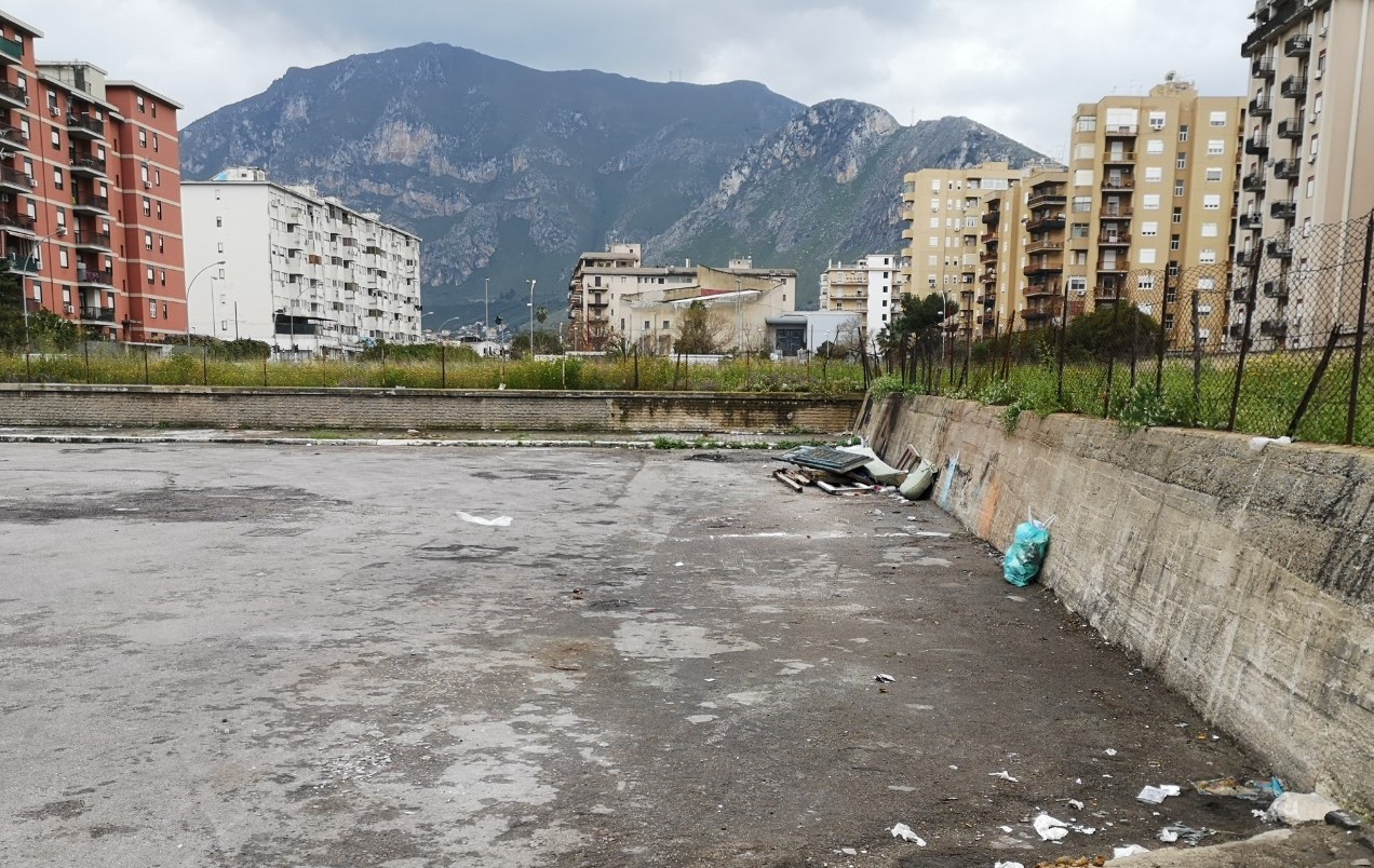 Piazza Achille Grandi 03