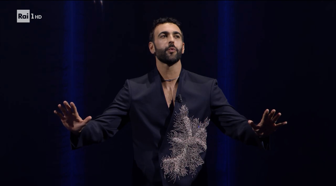 EC057B59-C0FB-4CF5-8F40-669DC25B7590