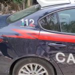 Marijuana coltivata in un garage, un arresto a Palermo: denunciato l’amico in possesso di due coltelli