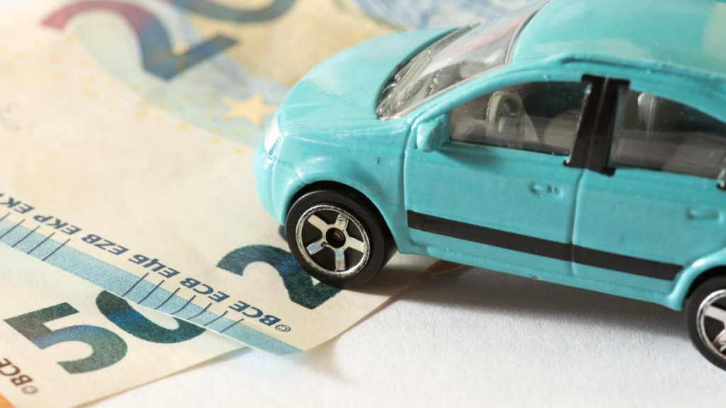 自動車税の廃止、政府は決定を下した：それを阻止するにはこの書類が必要で、そうすればもう支払う必要はない | クレイジーな要求