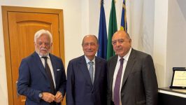 L'amministratore delegato di Anas Claudio Andrea Gemme, il Presidente della Regione Siciliana Renato Schifani, il Presidente di Anas Giuseppe Pecoraro (1)