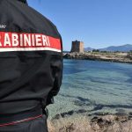 Droga tra i barattoli della cucina, 19enne in arresto a Cinisi