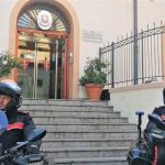 Palermo, tentata “truffa dello specchietto” a una donna: denunciato giovane