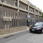 Incendio in un condominio nel Palermitano, l’intervento dei carabinieri evita una tragedia