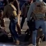 A Minneapolis agente federale uccide un uomo, è polemica: “Era disarmato”