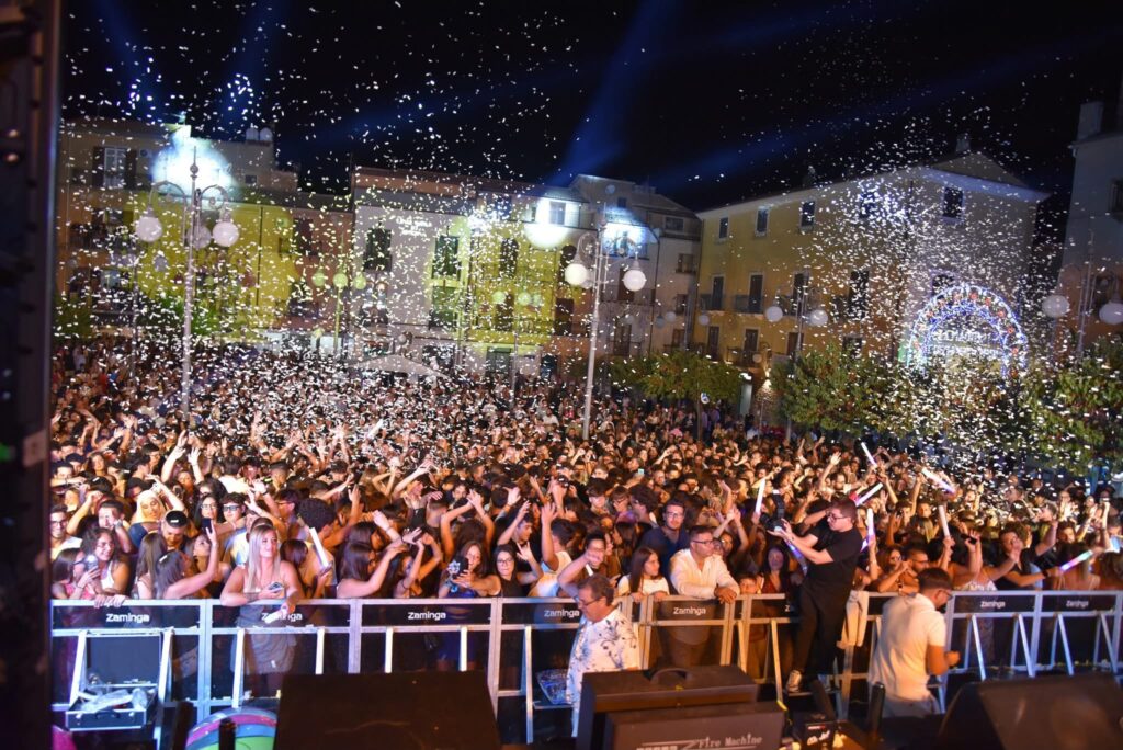 1000923398