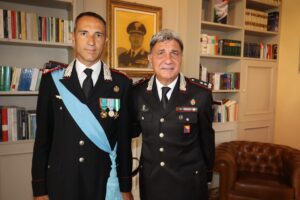 Il Gen. di Divione Del Monaco accoglie il nuovo Comandnate del Gruppo di Palermo Ten. Col. Giovanni Ruggiu