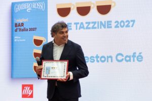 Gianfranco Anello_premiazione Charleston Café per Gambero Rosso