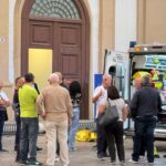 Tragedia domenica in centro a Palermo, uomo accusa malore e muore in piazza San Domenico